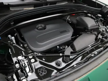 Car image 29