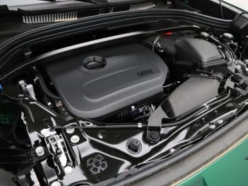 Car image 29