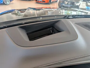 Car image 31