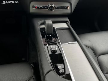 Car image 37