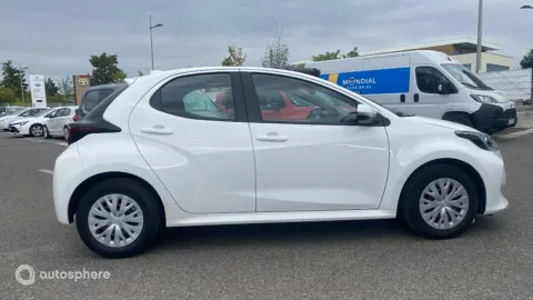 Car image 3