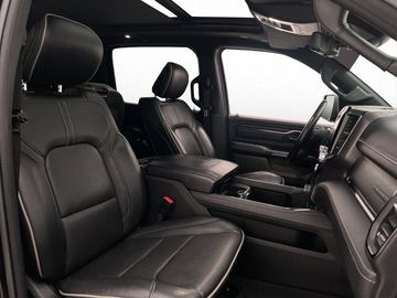 Car image 38