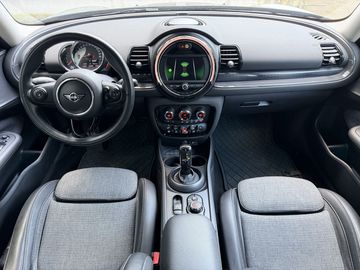 Car image 38