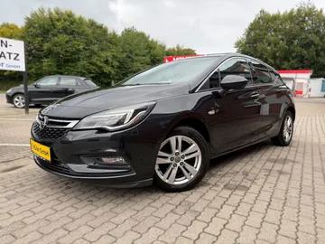 Car image 18
