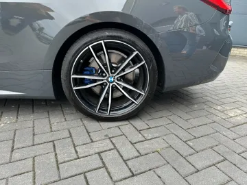 Car image 42