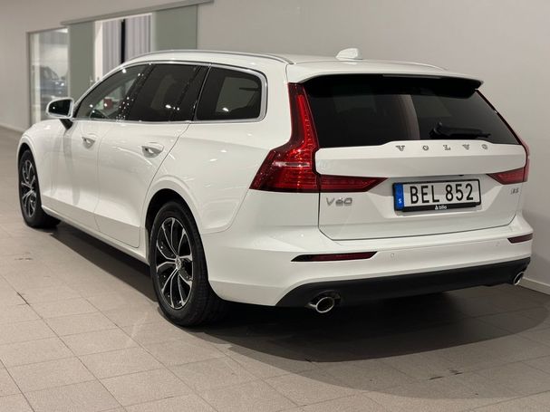 Volvo V60 B3 Momentum 120 kW image number 3