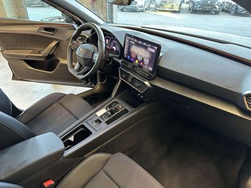 Car image 30