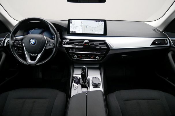 BMW 530 Touring xDrive 216 kW image number 8