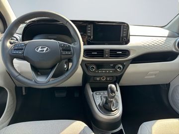 Car image 10