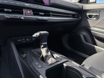 Car image 23