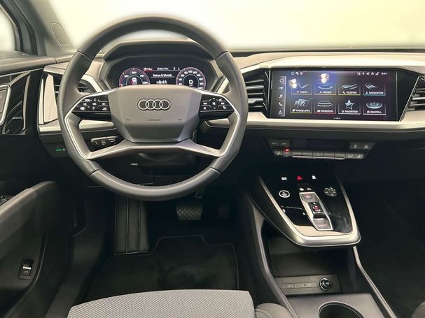 Audi Q4 45 e-tron S-line 210 kW image number 17