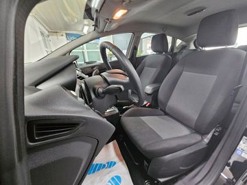 Car image 15