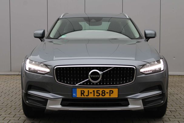 Volvo V90 Cross Country T5 AWD 188 kW image number 10