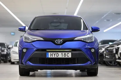 Car image 5