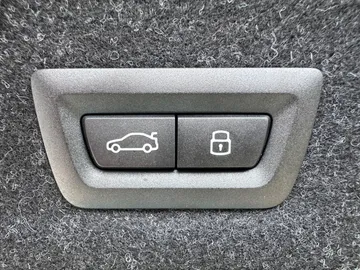 Car image 35