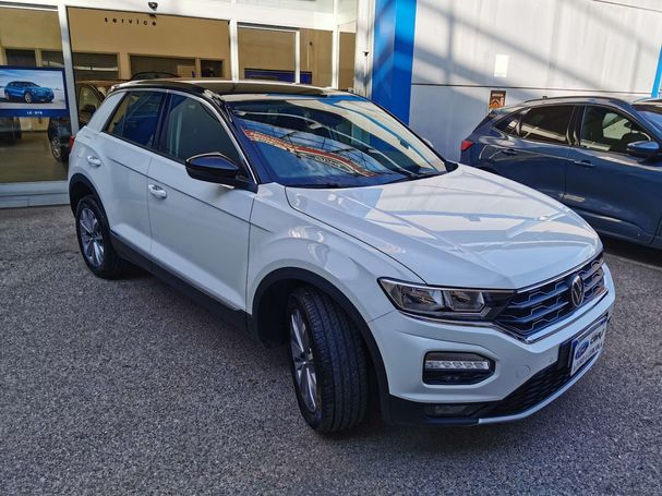 Volkswagen T-Roc 1.0 TSI T-Roc 81 kW image number 2