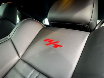 Car image 31