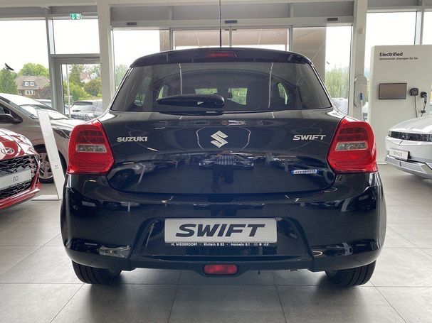 Suzuki Swift 1.2 Hybrid Comfort 61 kW image number 13