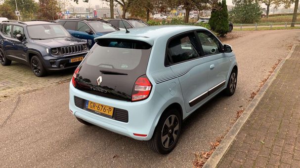 Renault Twingo SCe 52 kW image number 2