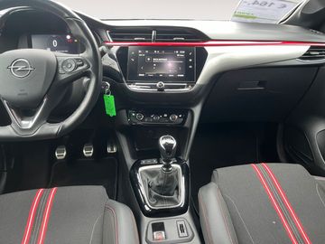 Car image 12