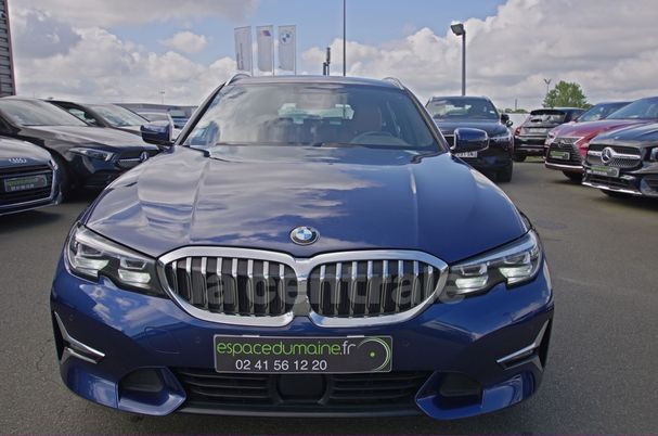 BMW 320d Touring 140 kW image number 3