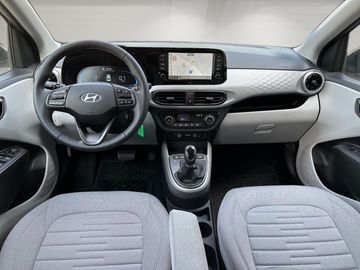 Car image 10