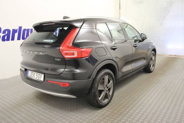 Volvo XC40 T4 AWD 140 kW image number 3