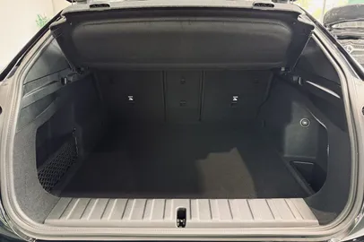 Car image 46