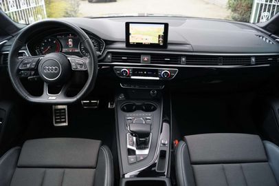 Car image 37