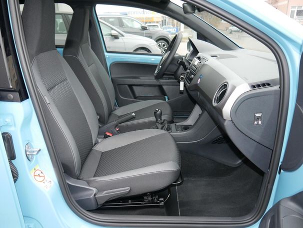 Volkswagen up! 1.0 Active 48 kW image number 4