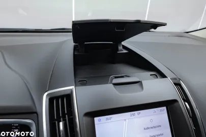 Car image 40
