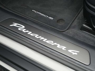 Car image 37