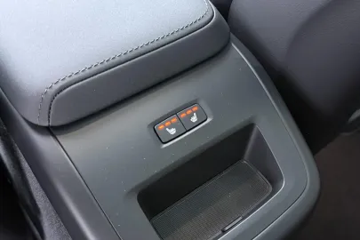 Car image 50
