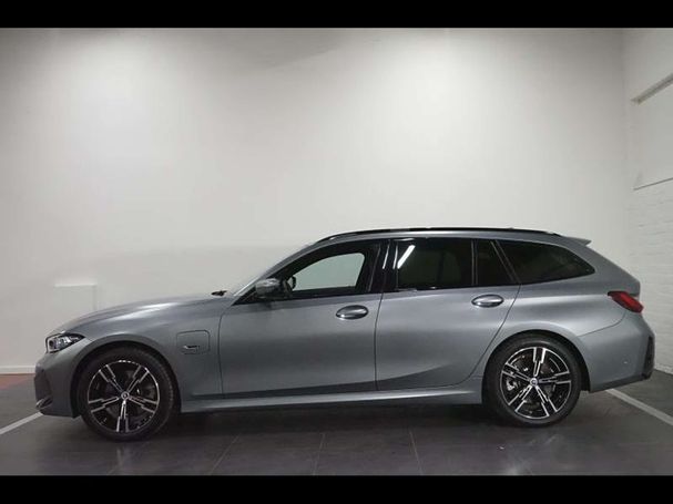 BMW 330 Touring e M 215 kW image number 3