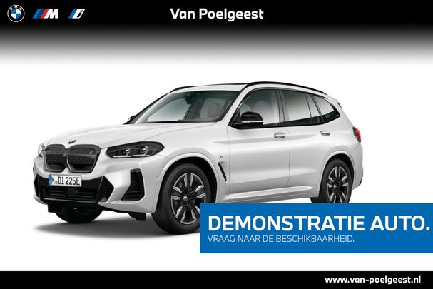 BMW iX3 M Sport 210 kW image number 1