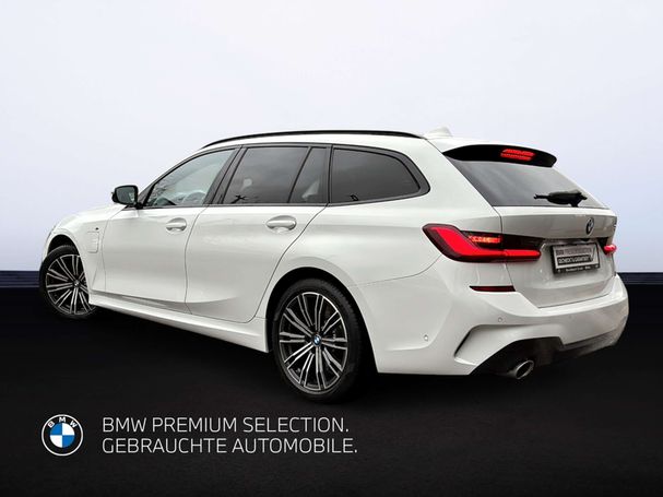 BMW 330e Touring M Sport 215 kW image number 12