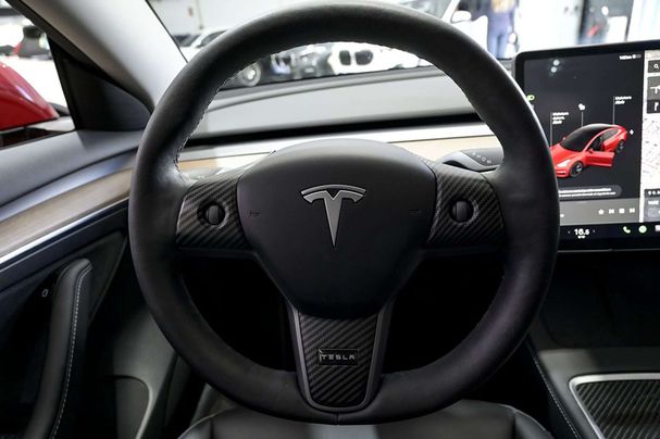 Tesla Model 3 208 kW image number 60