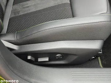 Car image 39