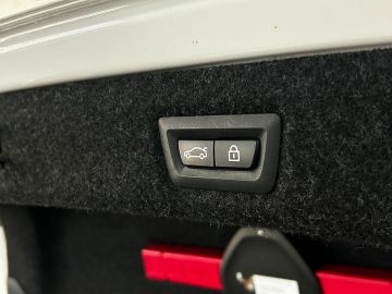 Car image 35