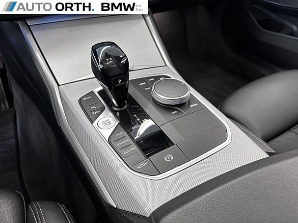 BMW 330i Touring 190 kW image number 16