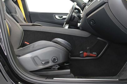 Car image 36