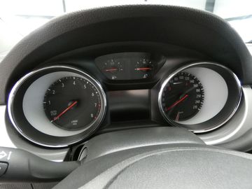 Car image 40