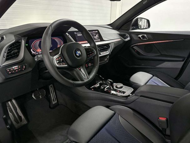 BMW 118i 100 kW image number 18