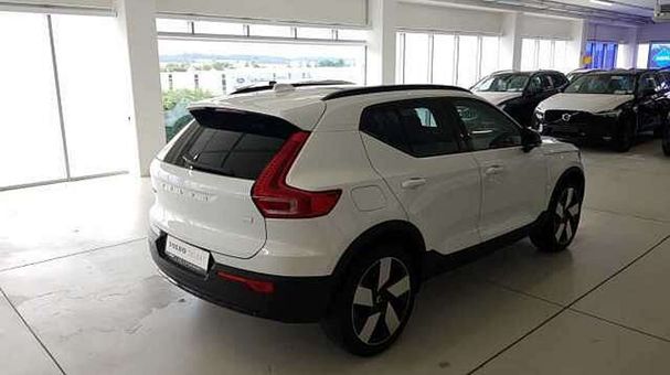 Volvo XC40 T4 155 kW image number 7