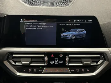 Car image 34