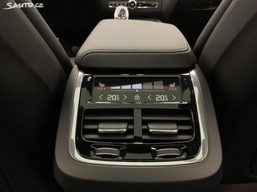 Car image 41