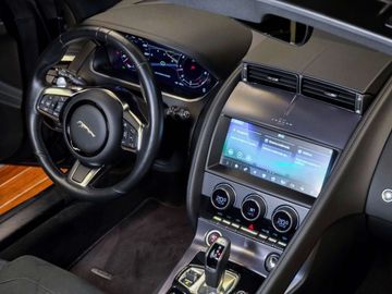 Car image 37