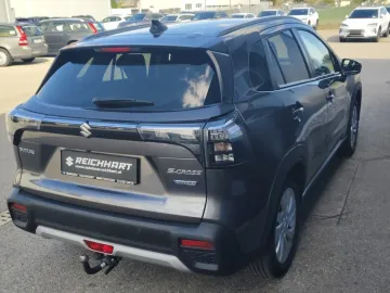 Car image 20