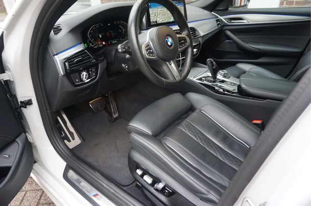 BMW 520i 135 kW image number 22