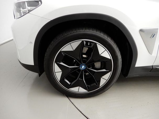 BMW iX3 80 kWh 210 kW image number 28